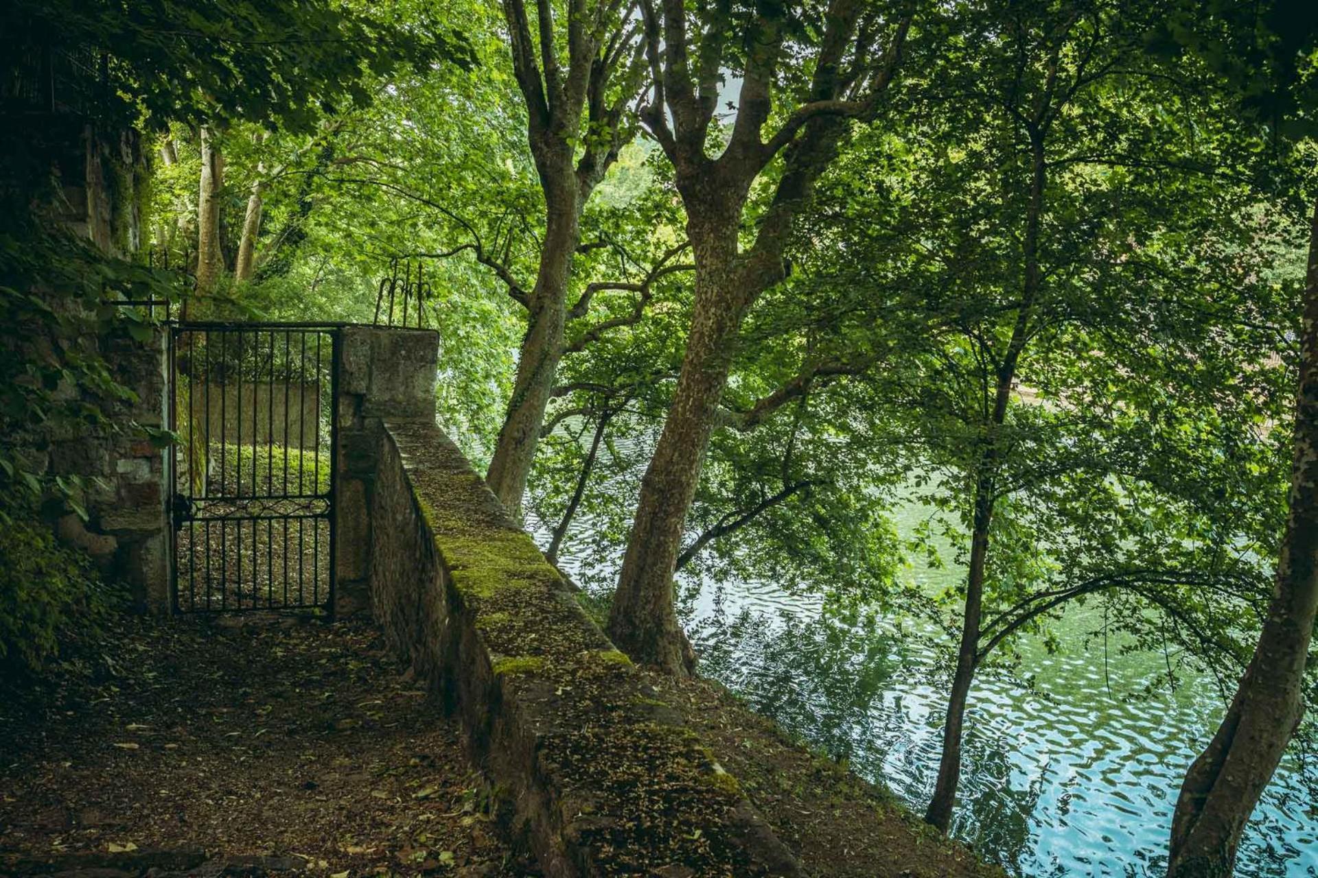 Les Suites De L'Ile Barbe Lyon Exterior foto